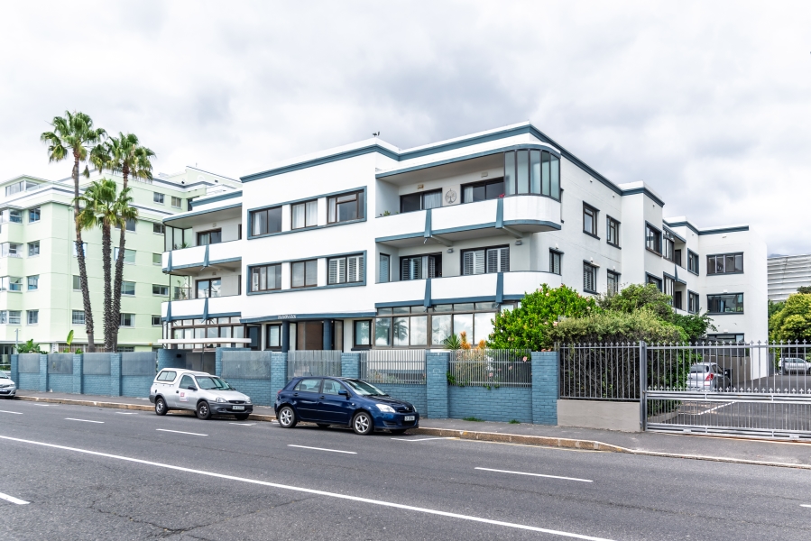 2 Bedroom Property for Sale in Green Point Western Cape